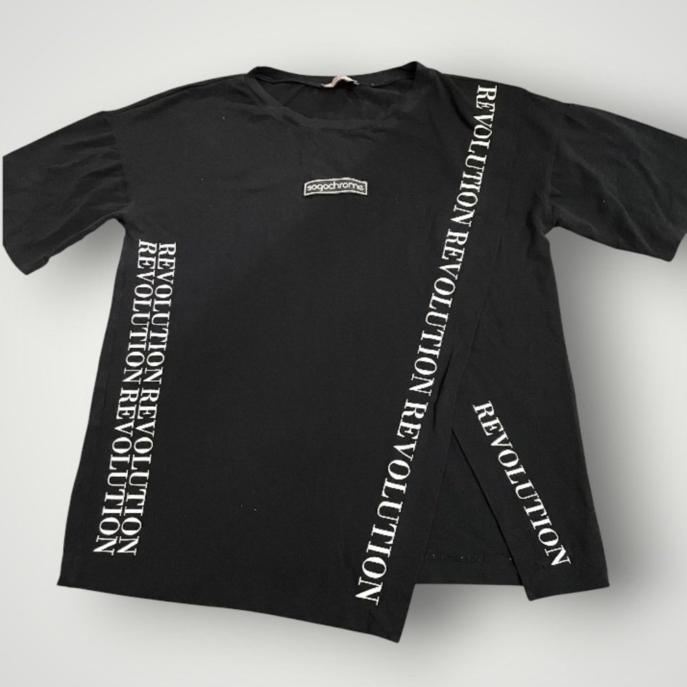 Sogo Italy Revolution Graphic T-Shirt Womens Medium‎ Black Split Hem Streetwear